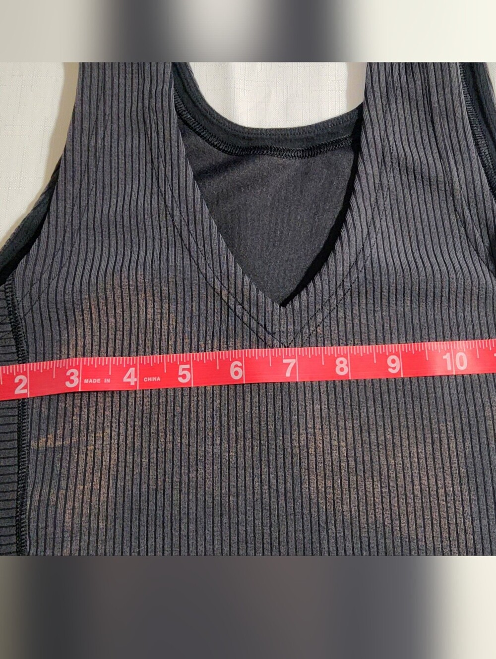 Lululemon Ribbed Softstreme Cropped Tank Top Black Sz 4 - Picture 8 of 8